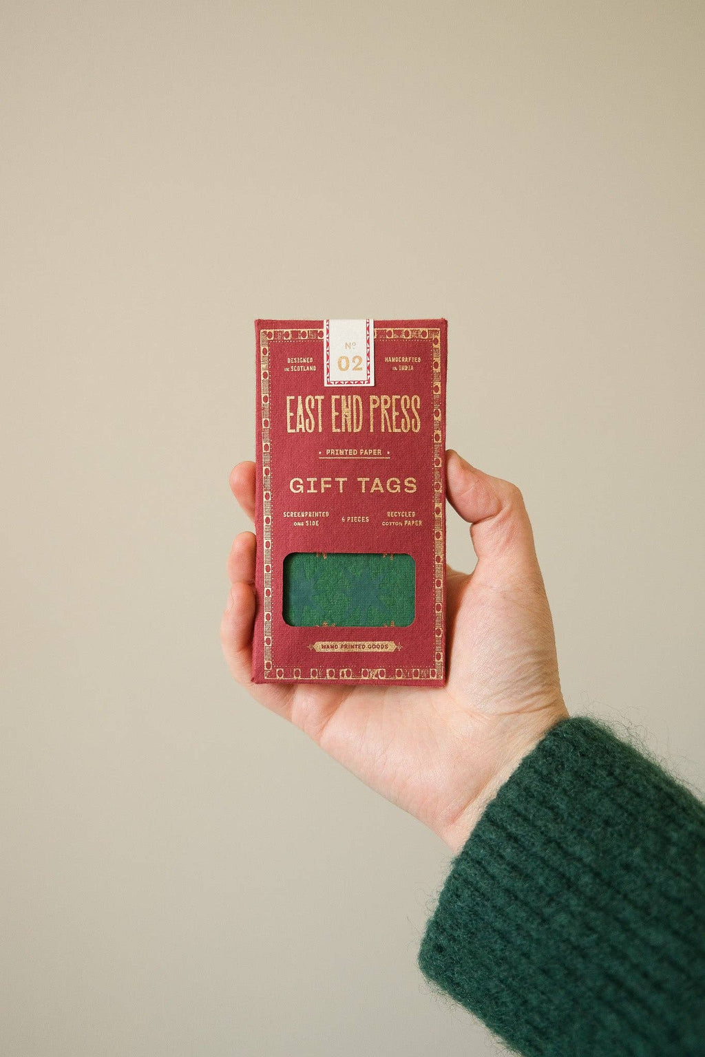 6 CHRISTMAS GIFT TAGS