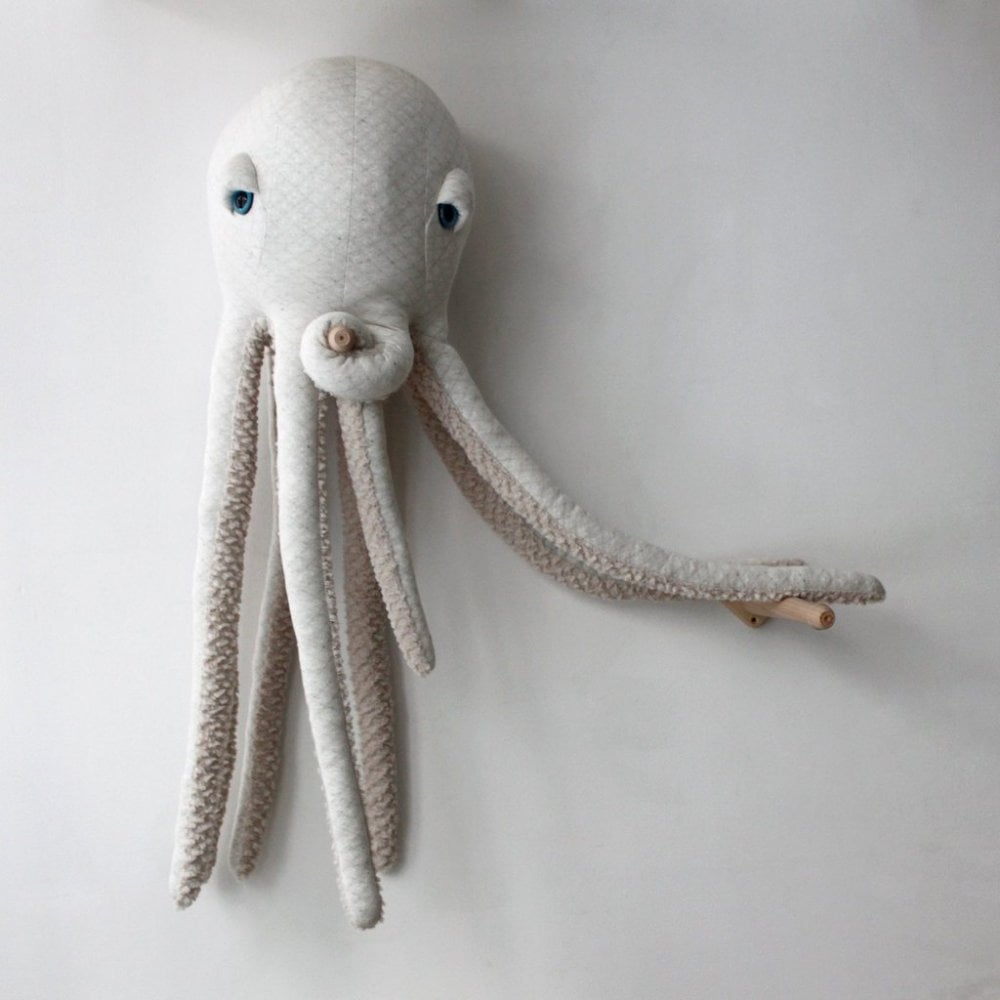 ALBINO OCTOPUS