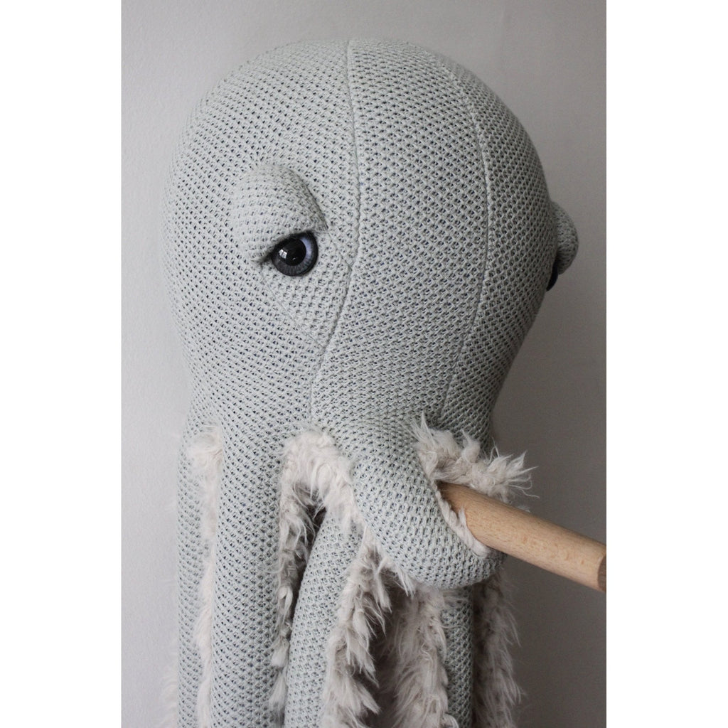 GRANDMA OCTOPUS