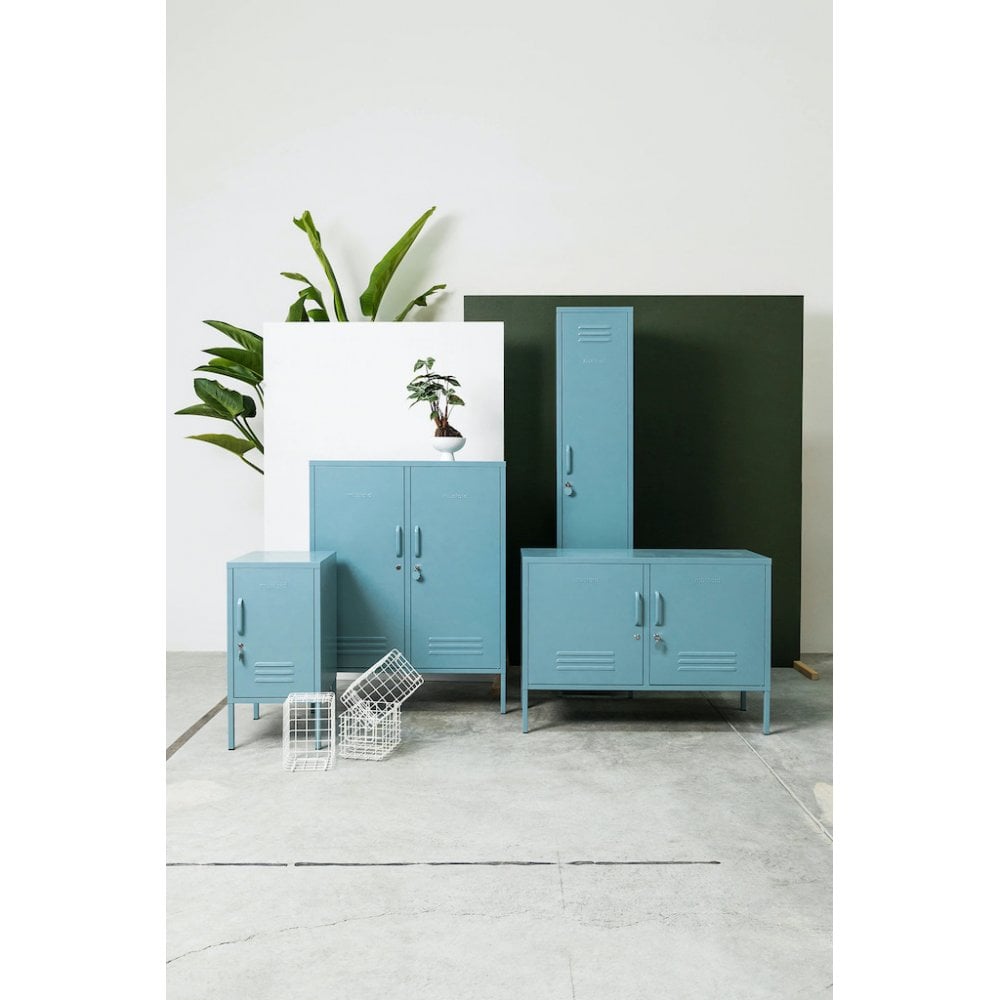 THE SKINNY LOCKER