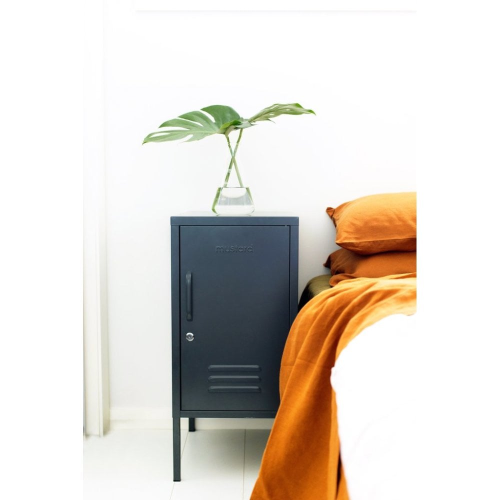 THE SHORTY LOCKER