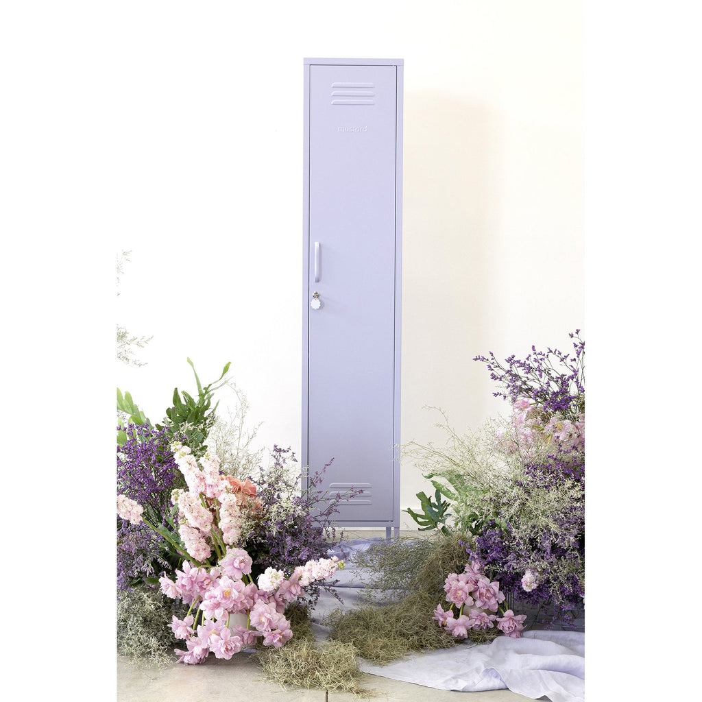 THE SKINNY LOCKER