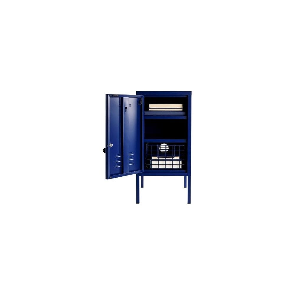 THE SHORTY LOCKER TO THE LEFT