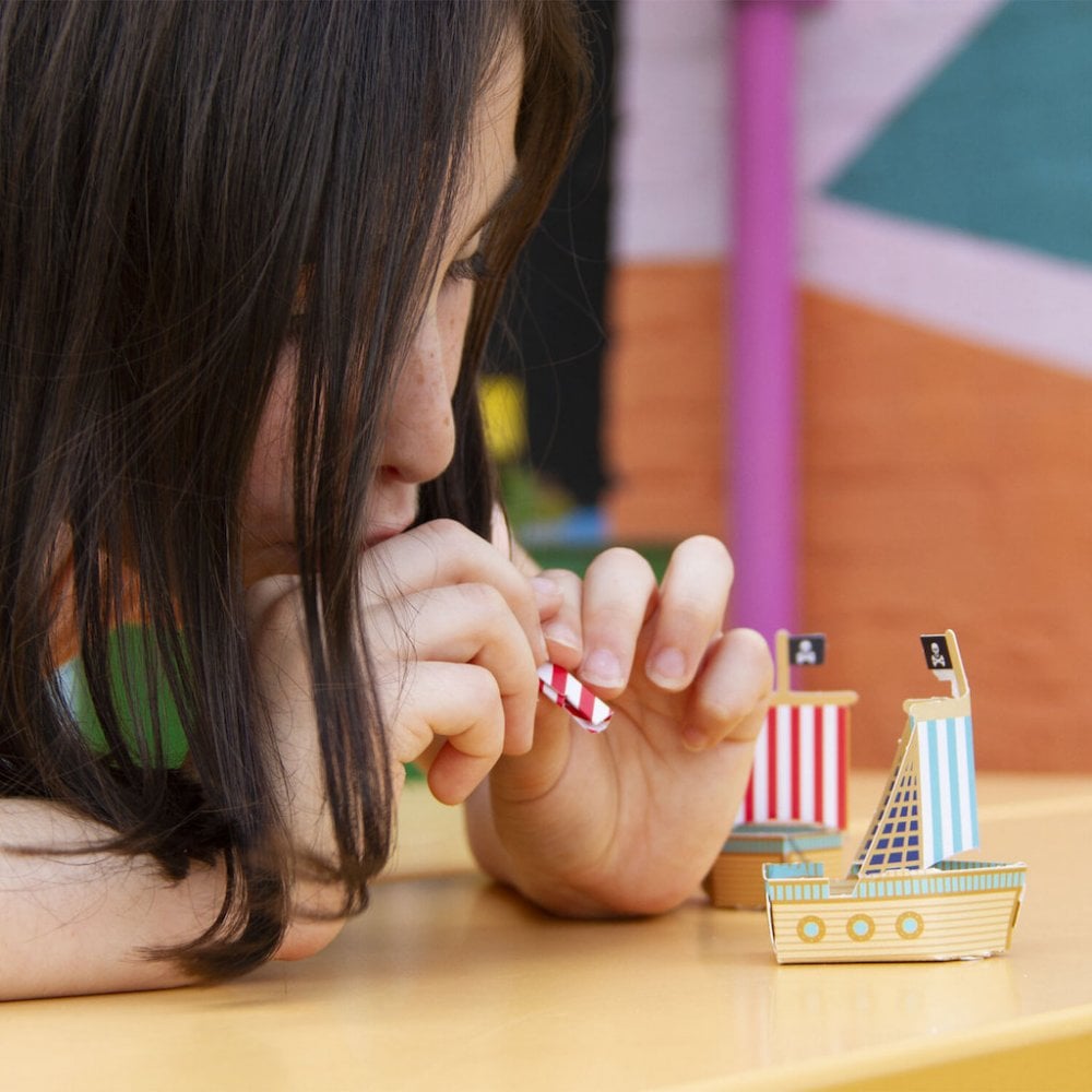 CREATE YOUR OWN PIRATE BLOW BOATS (AGES 5+)