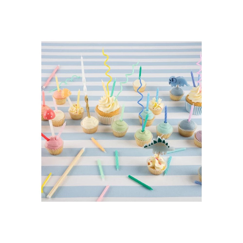 5 DINOSAUR CANDLES