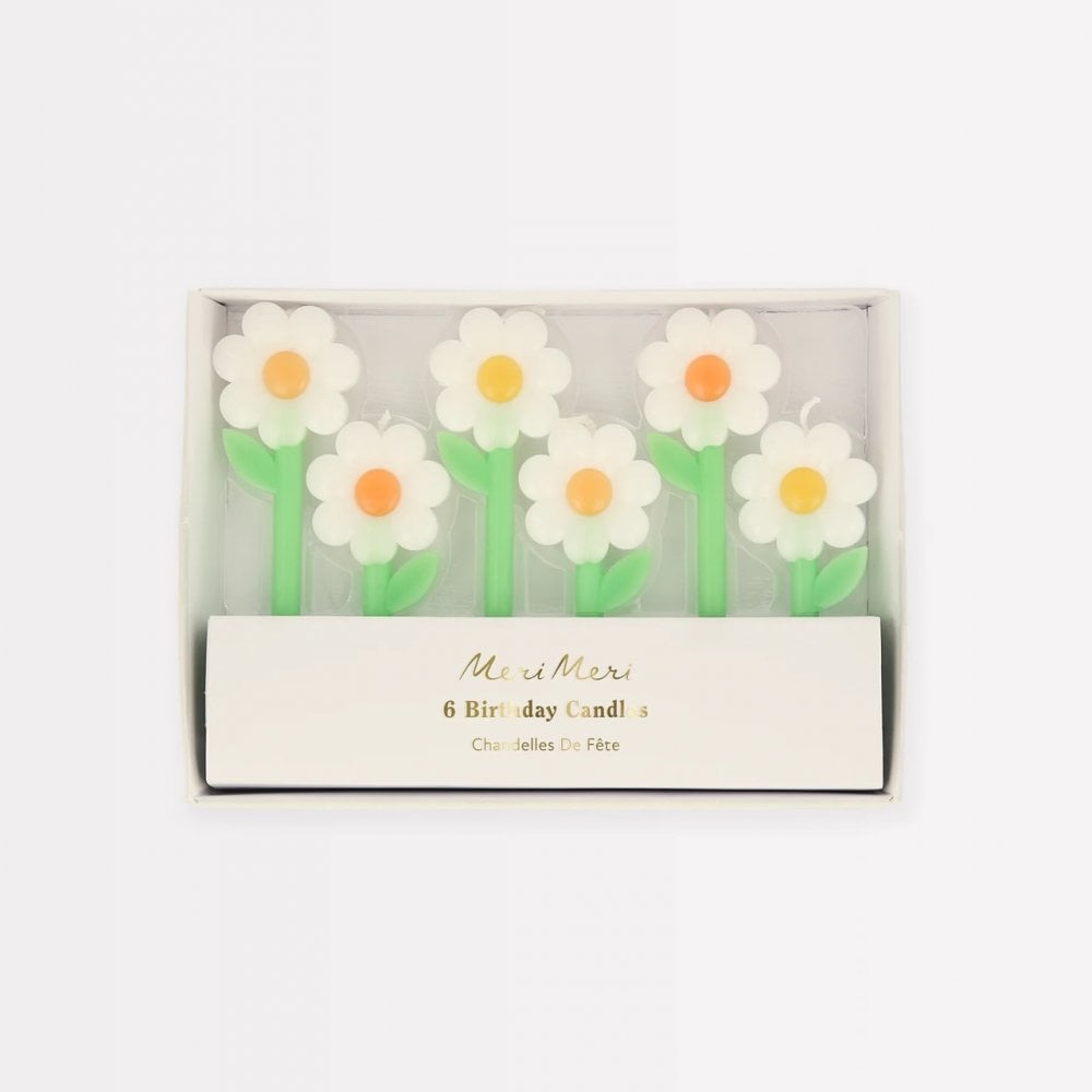 6 DAISY SHAPED CANDLES