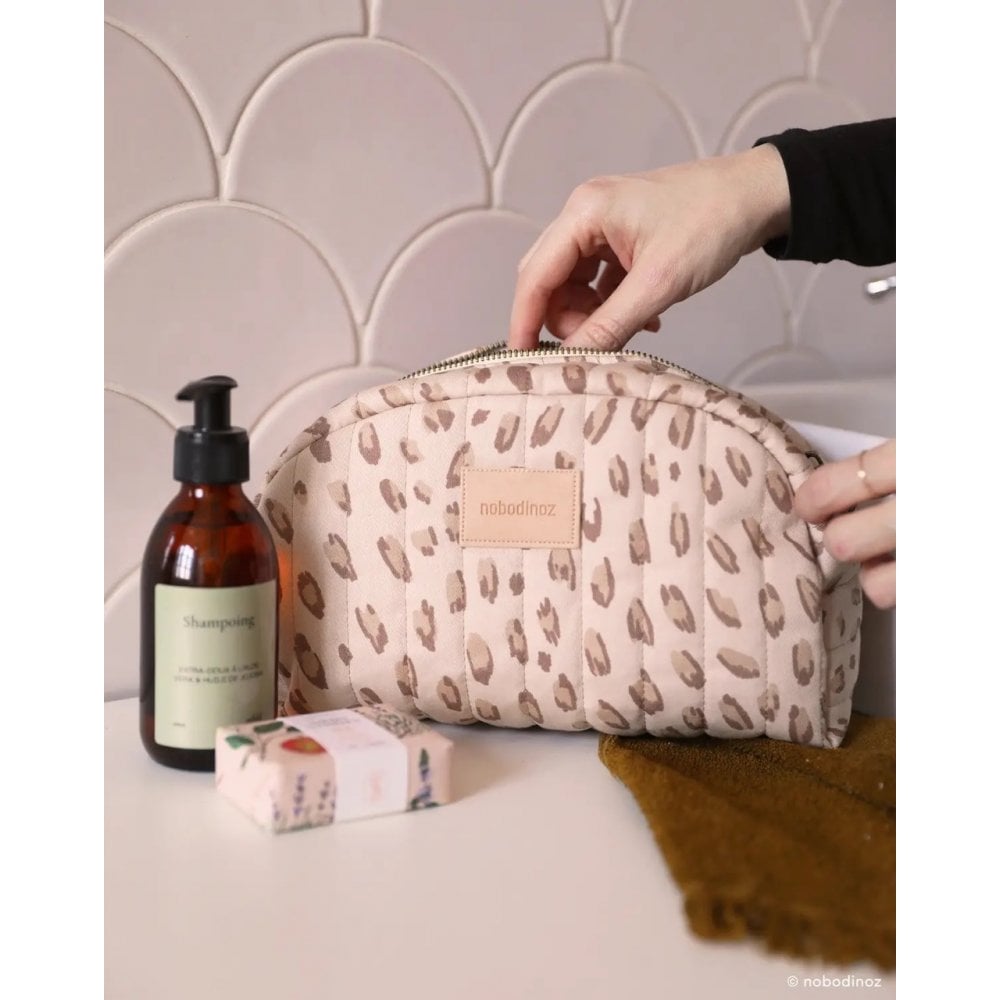 HYDE PARK WATERPROOF VANITY CASE