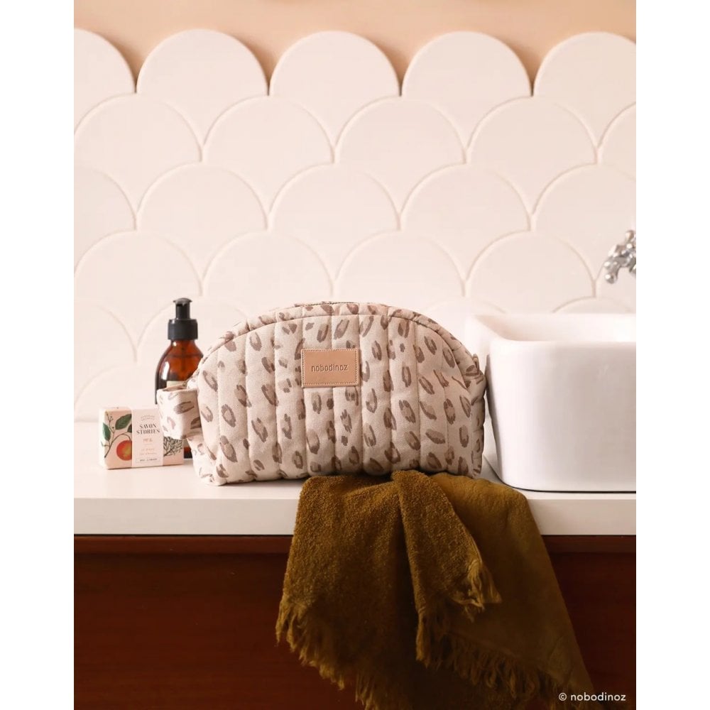 HYDE PARK WATERPROOF VANITY CASE