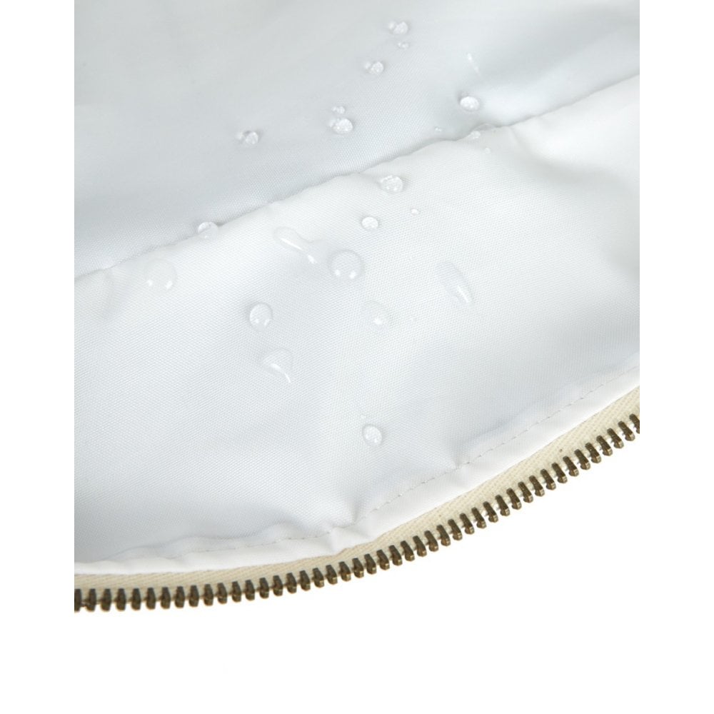 HYDE PARK WATERPROOF VANITY CASE