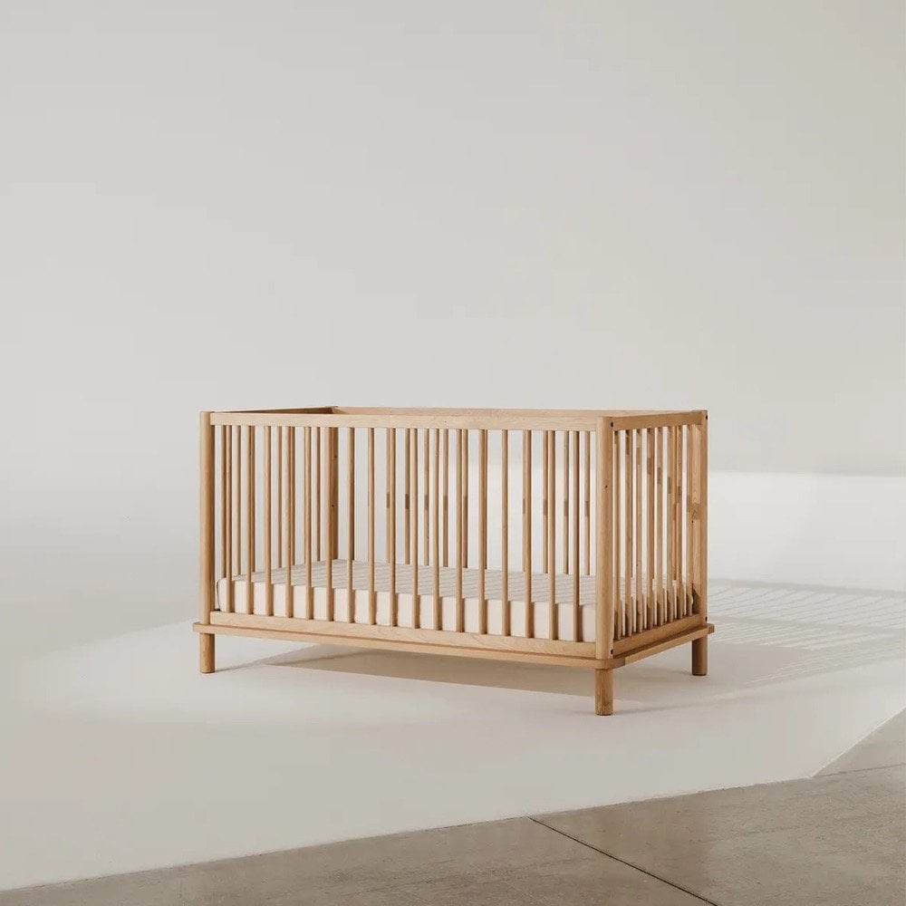 LATITUDE EVOLVING SOLID OAK WOOD CRIB COT BED
