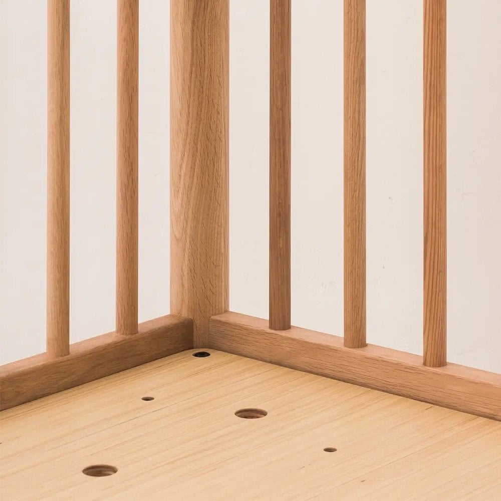 LATITUDE EVOLVING SOLID OAK WOOD CRIB COT BED