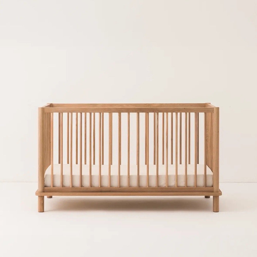 LATITUDE EVOLVING SOLID OAK WOOD CRIB COT + JUNIOR BED EXTENSION SET