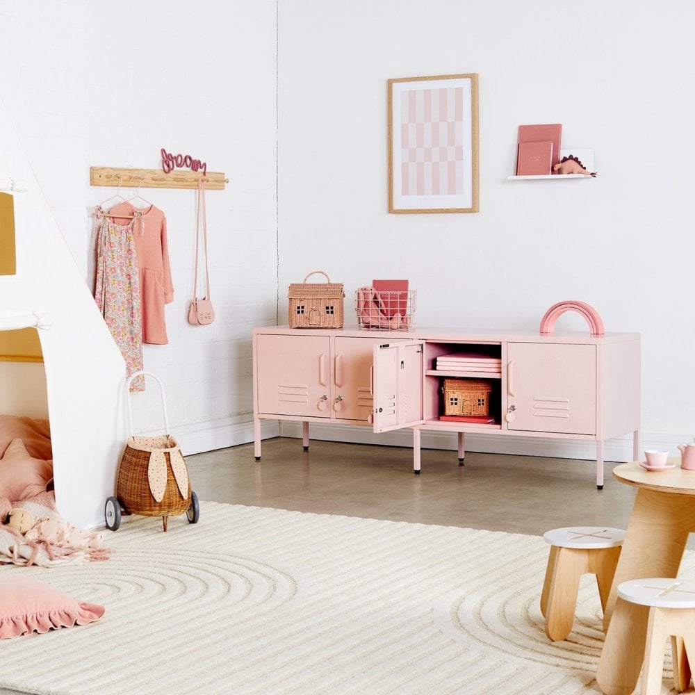THE STANDARD LOCKER