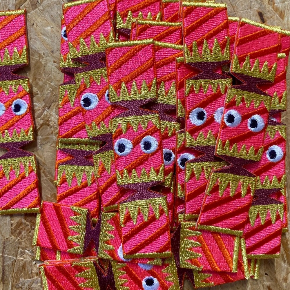 CHRISTMAS CRACKER - IRON ON PATCH