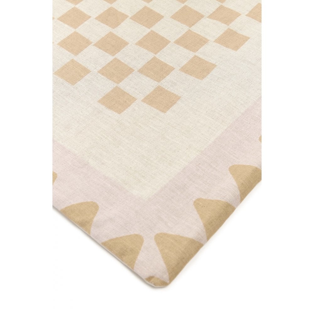 QUILT BLANKET IN FRENCH LINEN VIBES