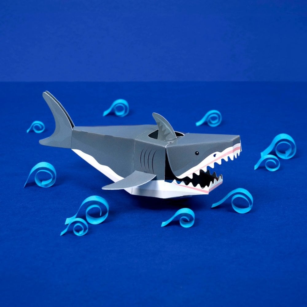 CREATE YOUR OWN CHOMPING SHARK (5 YEARS+)