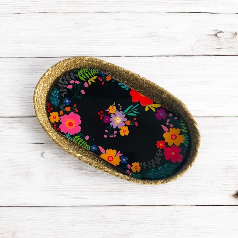 SMALL SEAGRASS TRAY FLOWER