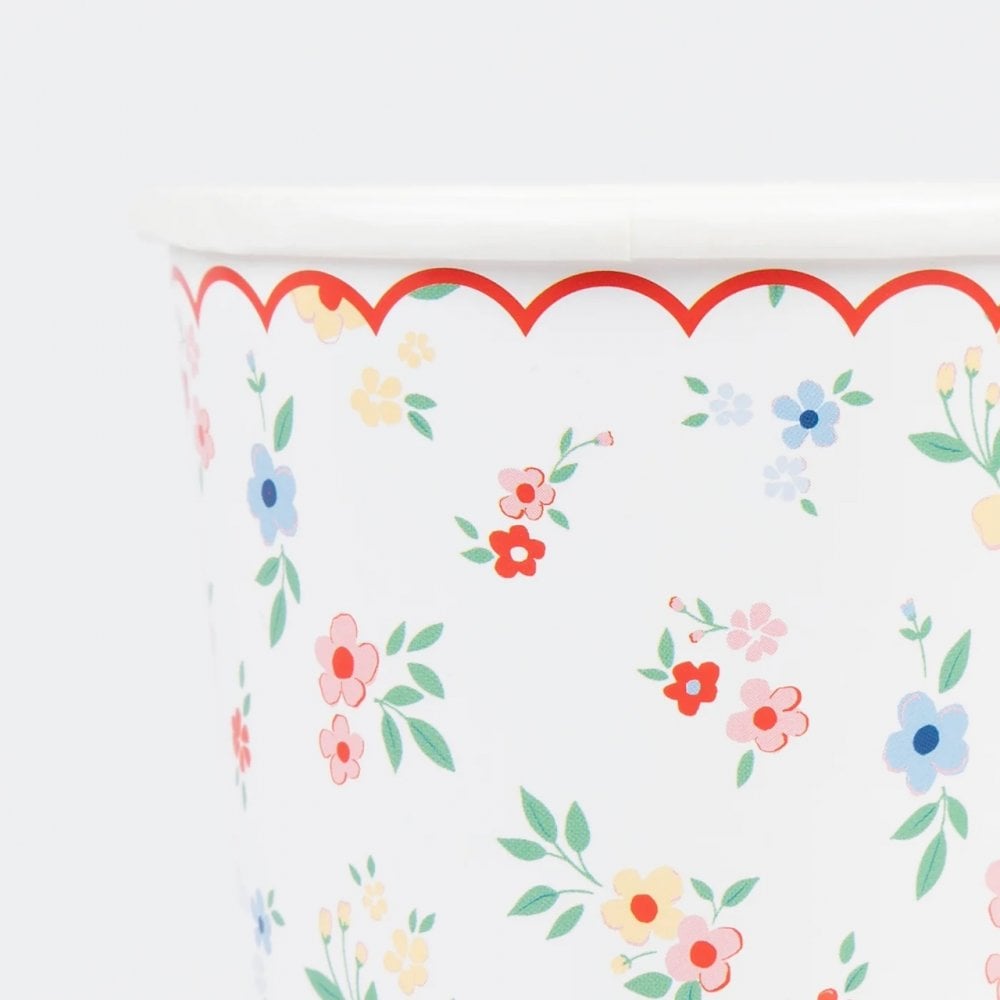 8 DITSY POSY SCALLOPED CUPS