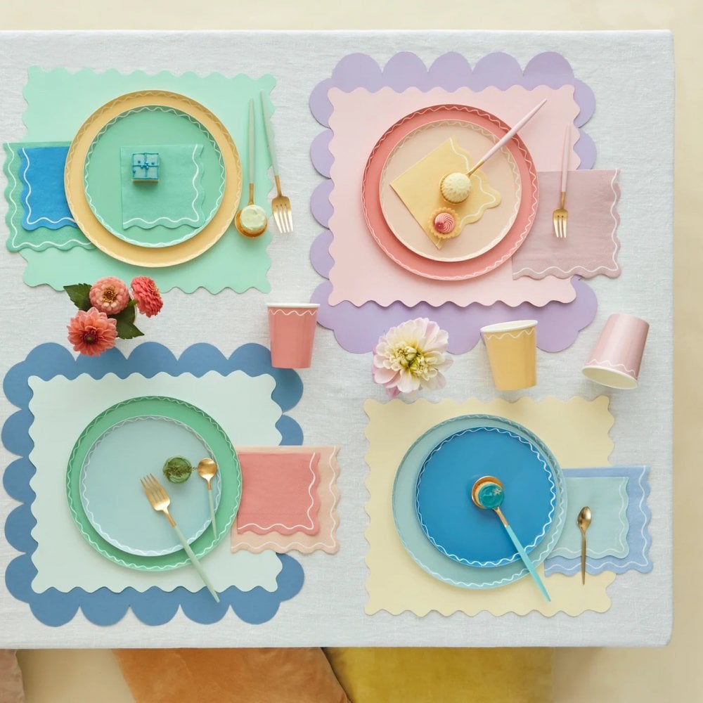 16 MIXED WAVY LINE LARGE NAPKINS