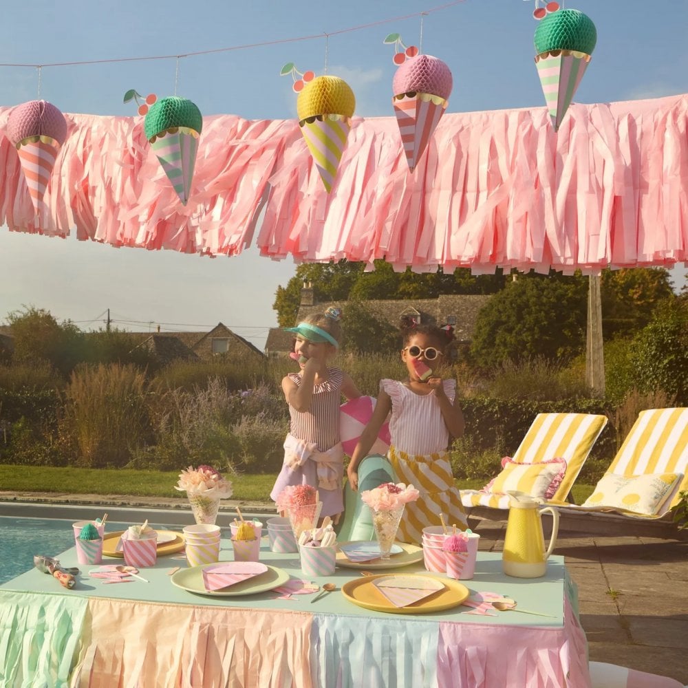 PINK FRINGE GARLAND