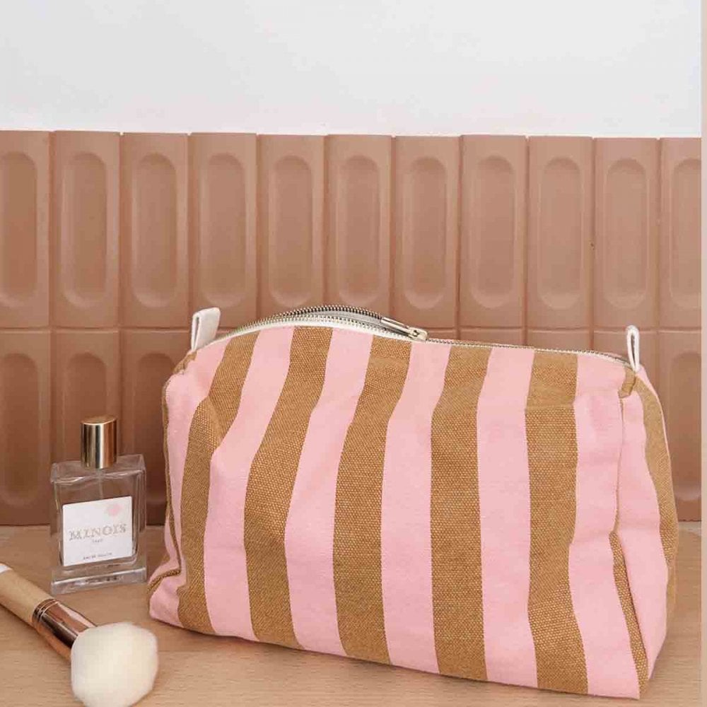 VIC WASH BAG
