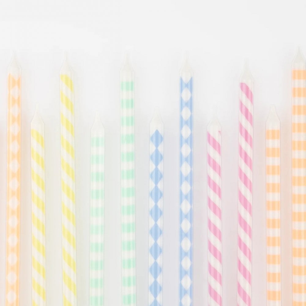 16 PASTEL PATTERNED CANDLES