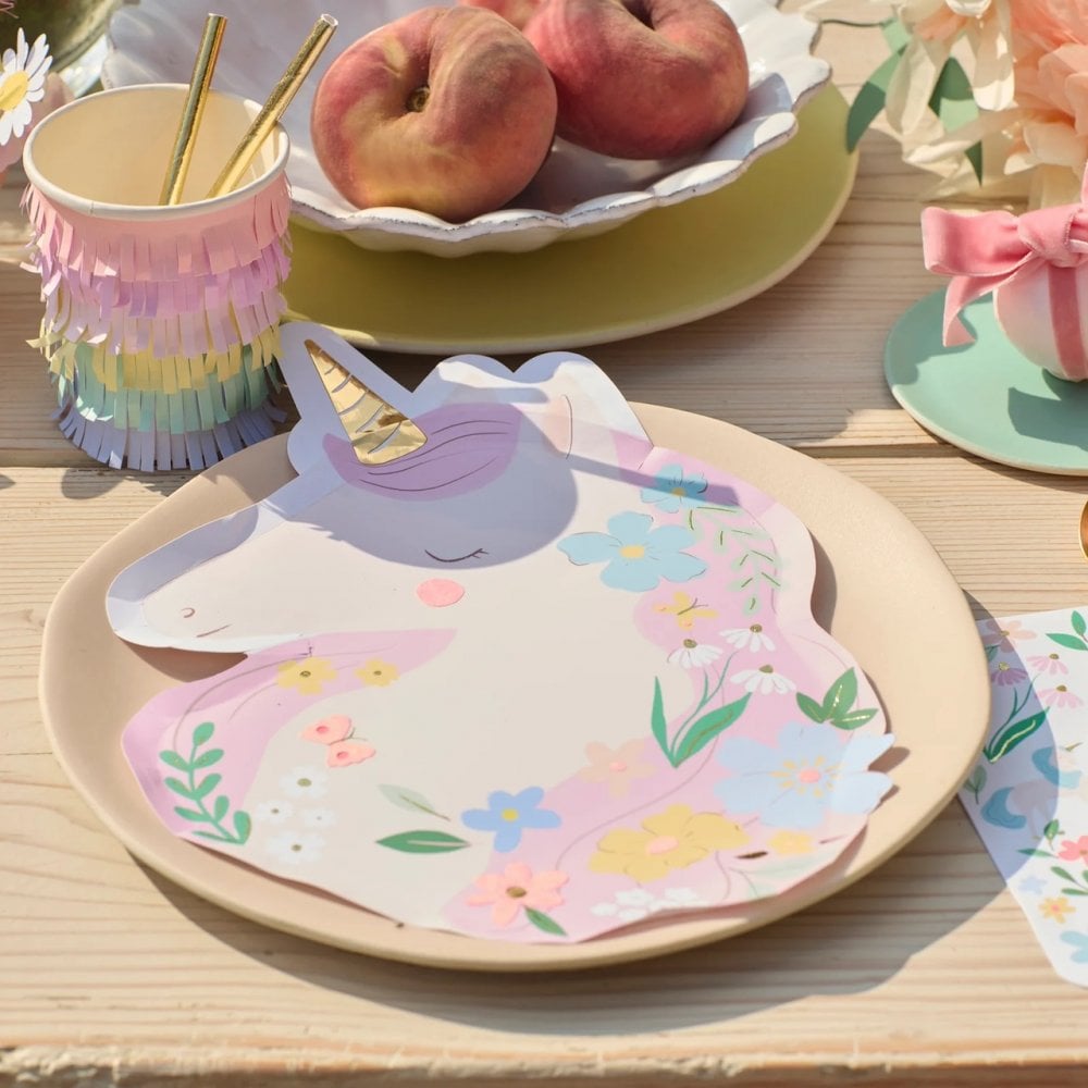 8 MEADOW UNICORN SHAPED PLATES