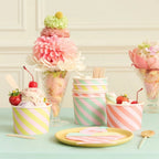 12 ICE CREAM CUPS + SPOONS