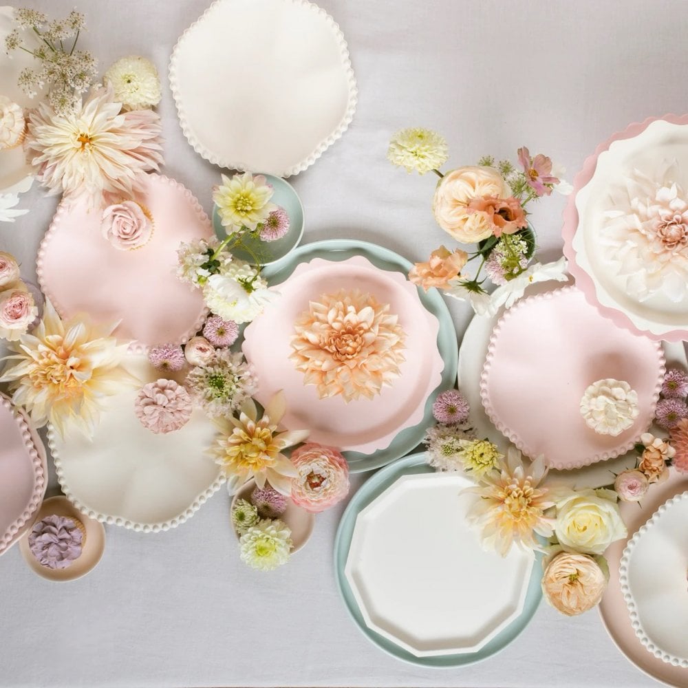 8 CREAM DOT EDGE COMPOSTABLE PLATES