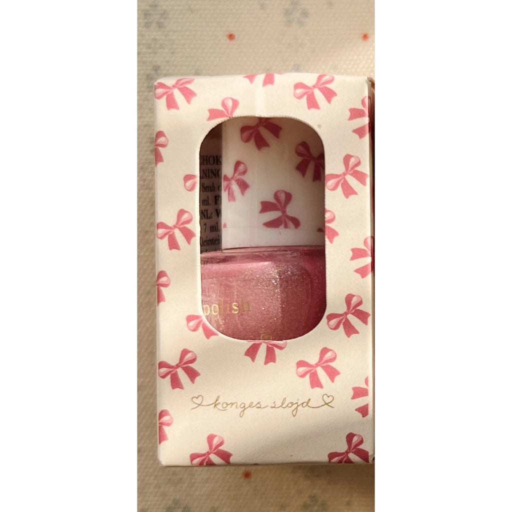 TWINKLE PEEL OFF NAIL POLISH