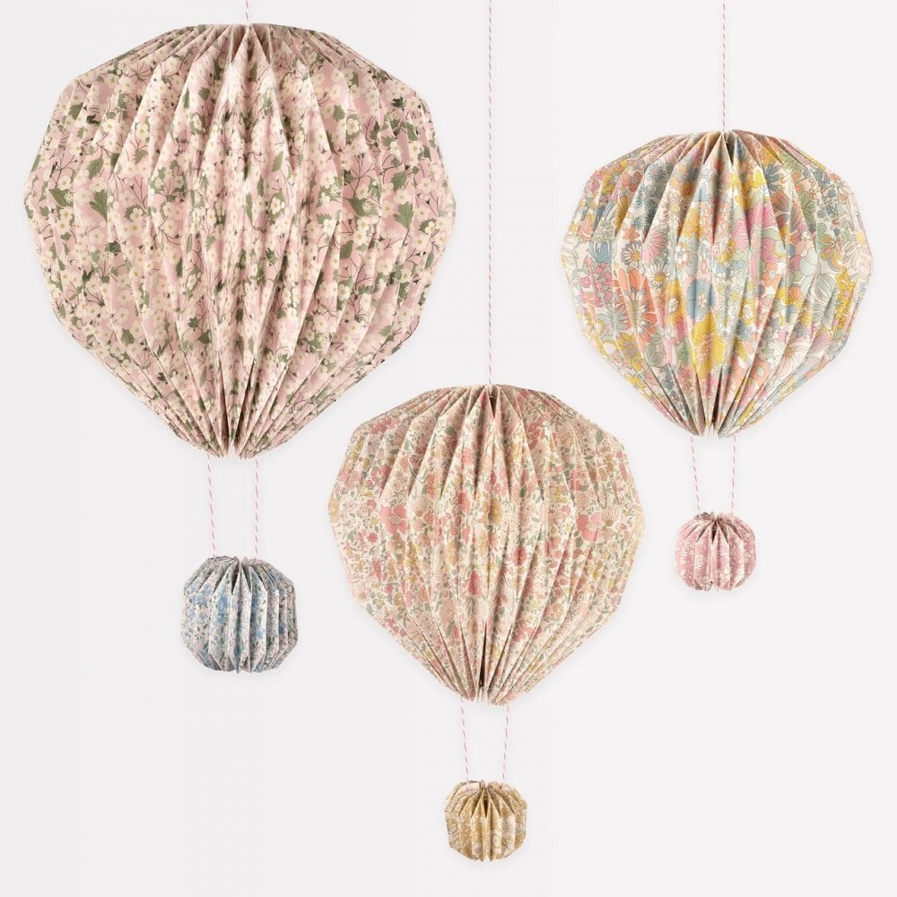 LIBERTY ORIGAMI BALLOON DECORATIONS