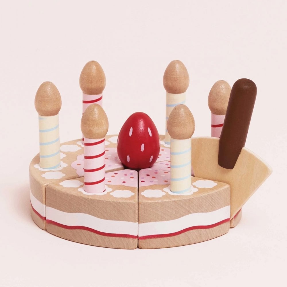 SLICEABLE BIRTHDAY CAKE + CANDLES