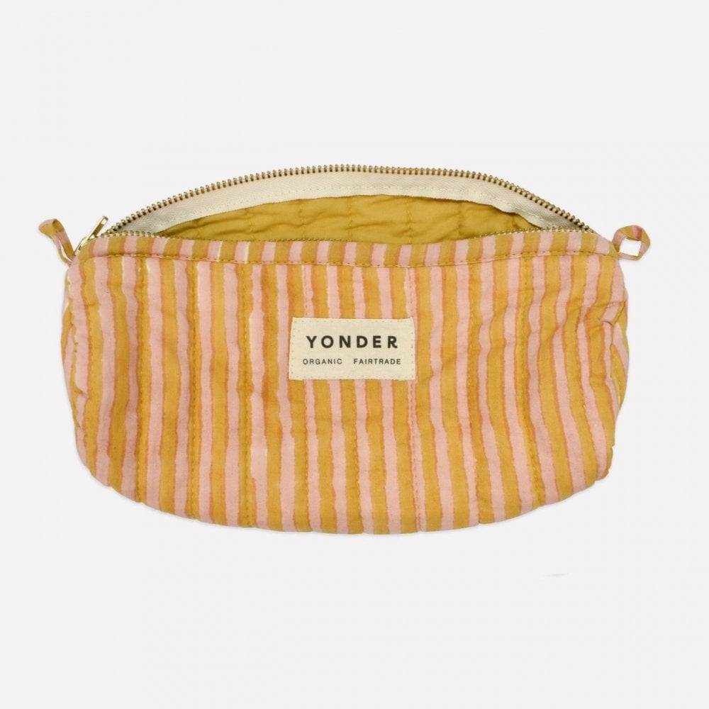 QUILTED BARREL CASE
