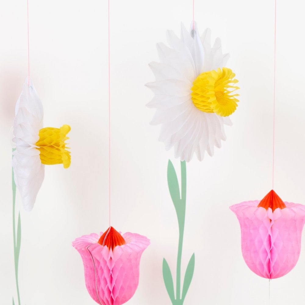 HONEYCOMB FLOWER DECORATIONS