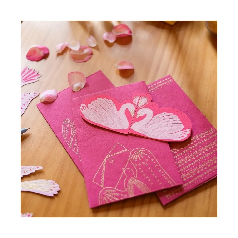 KISSING SWANS CARD