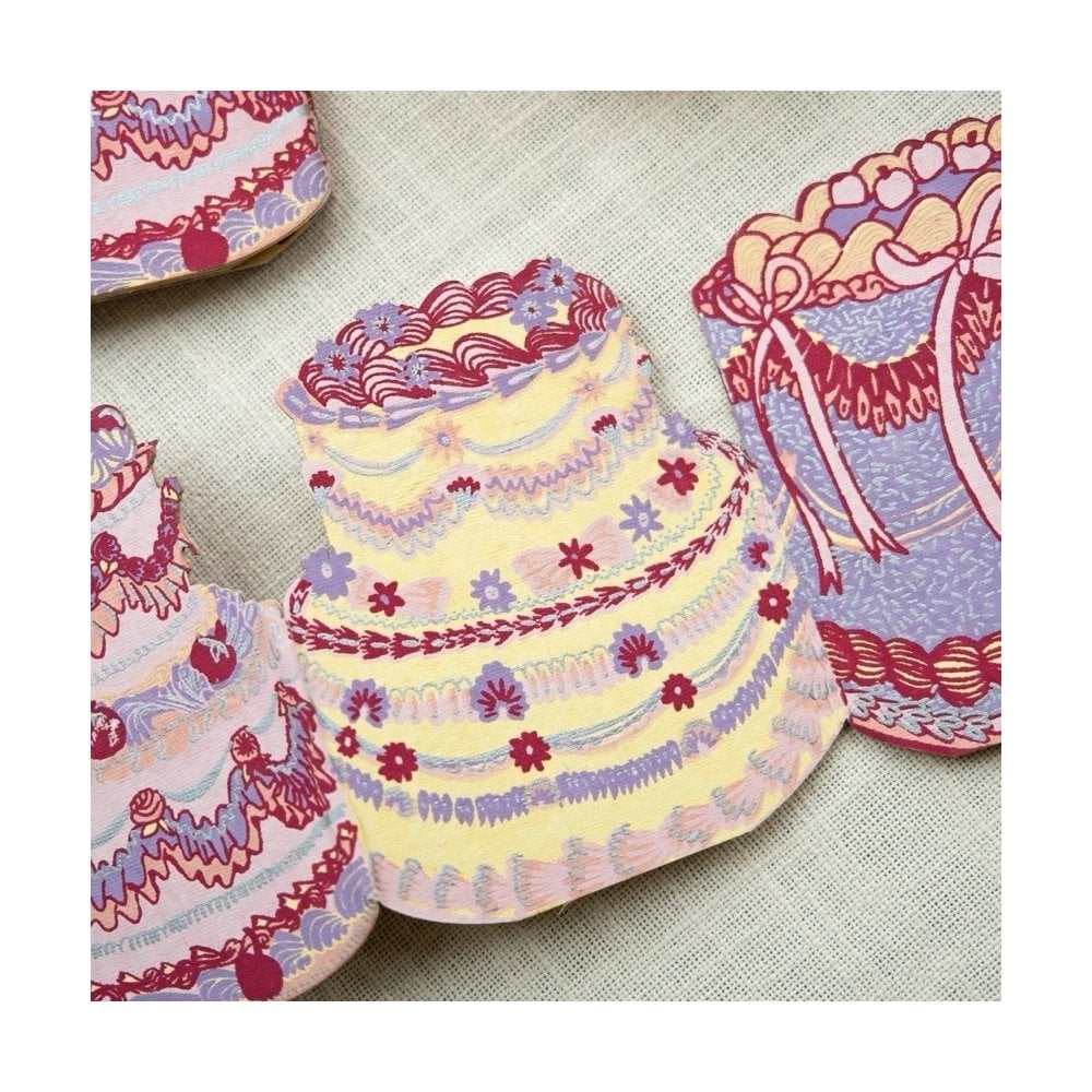 CAKE CONCERTINA CARD