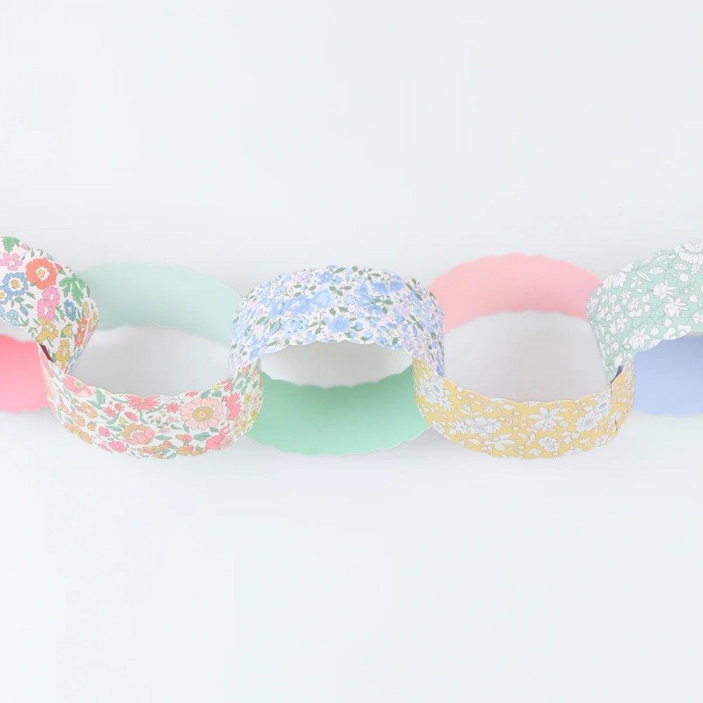 LIBERTY SCALLOPED PAPER CHAINS SET