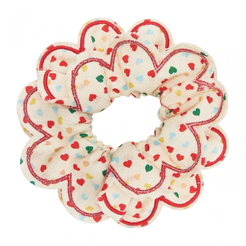 HEART PRINT SCALLOPED HAIR SCRUNCHIE
