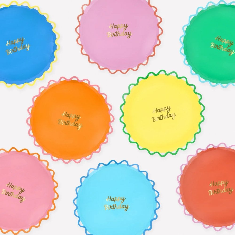 8 WIGGLE EDGE HAPPY BIRTHDAY PLATES
