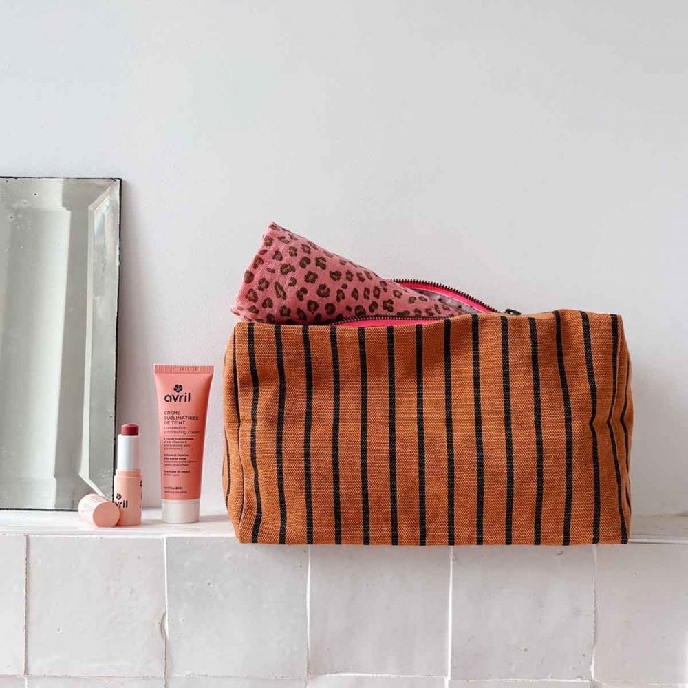 VIC WASH BAG