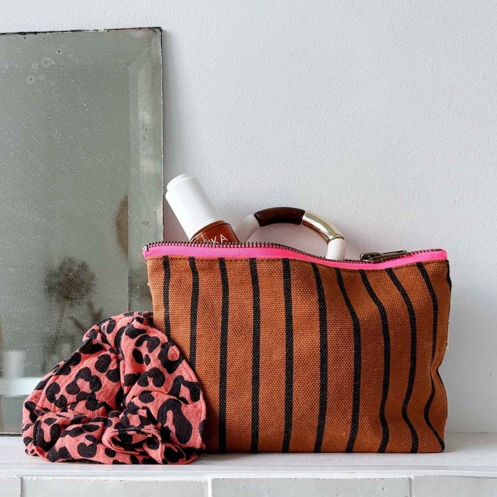 SOFIA POUCH