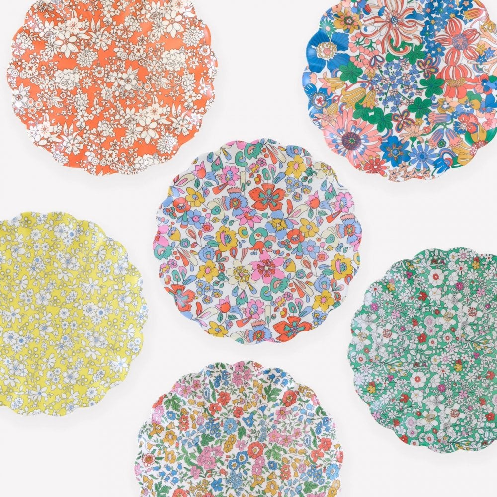 6 LIBERTY GARDEN REUSABLE SMALL PLATES