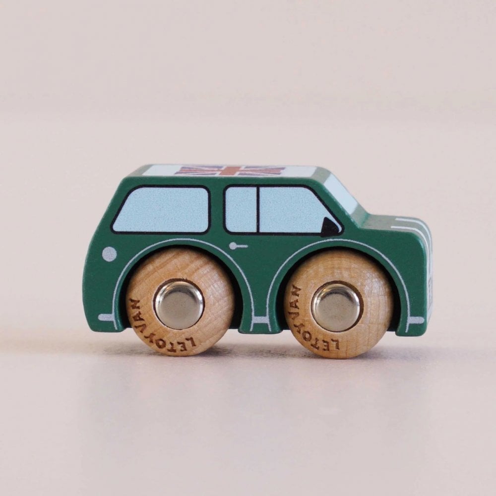 No. 7 GT45 MOLLY - WOODEN CAR
