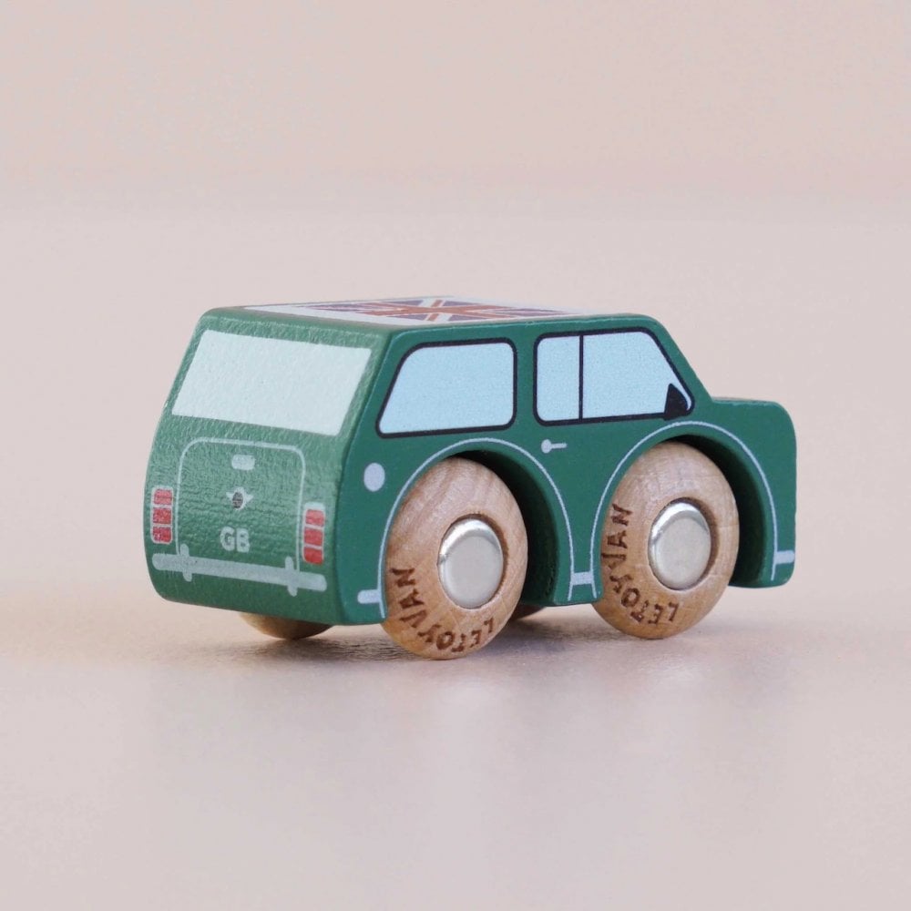 No. 7 GT45 MOLLY - WOODEN CAR