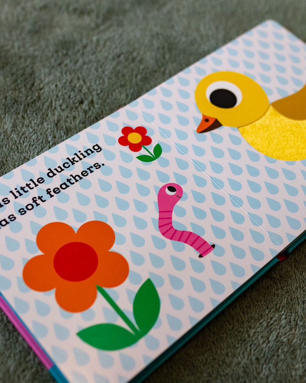 THIS LITTLE DUCKLING BOARD BOOK (0-2 YEARS)