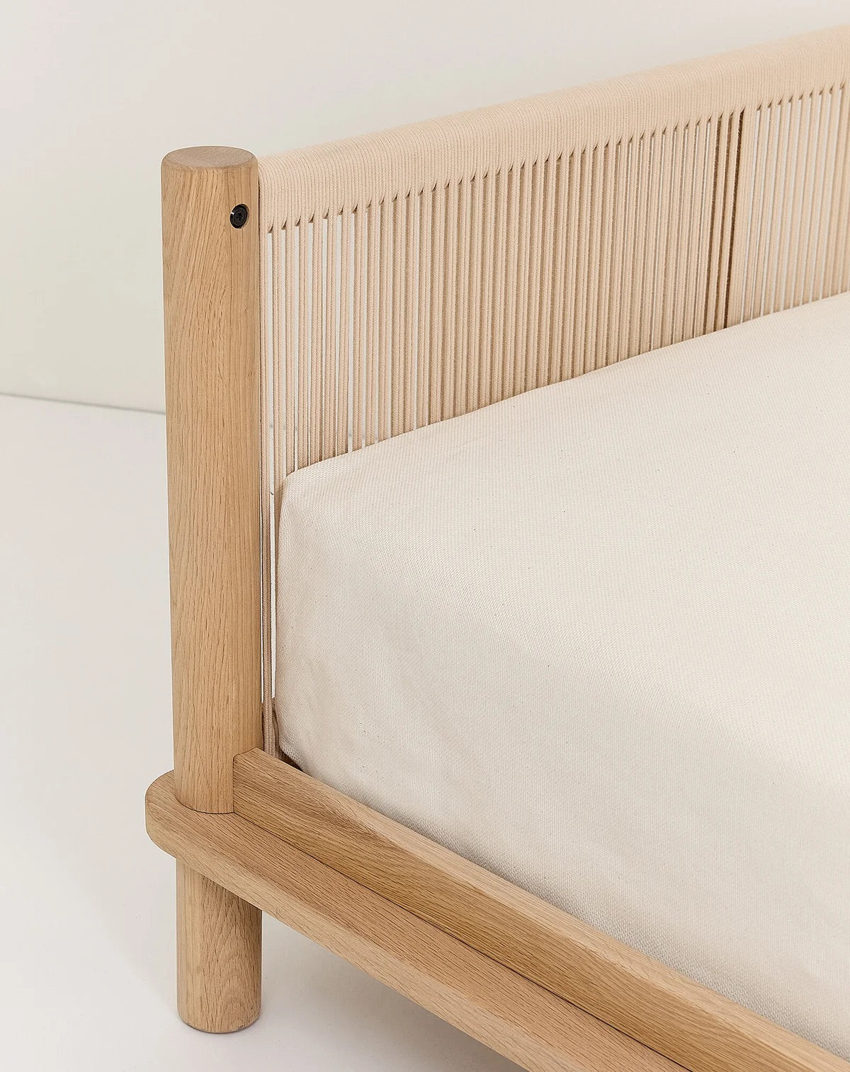SINGLE BED SOLID OAK WOOD - LATITUDE