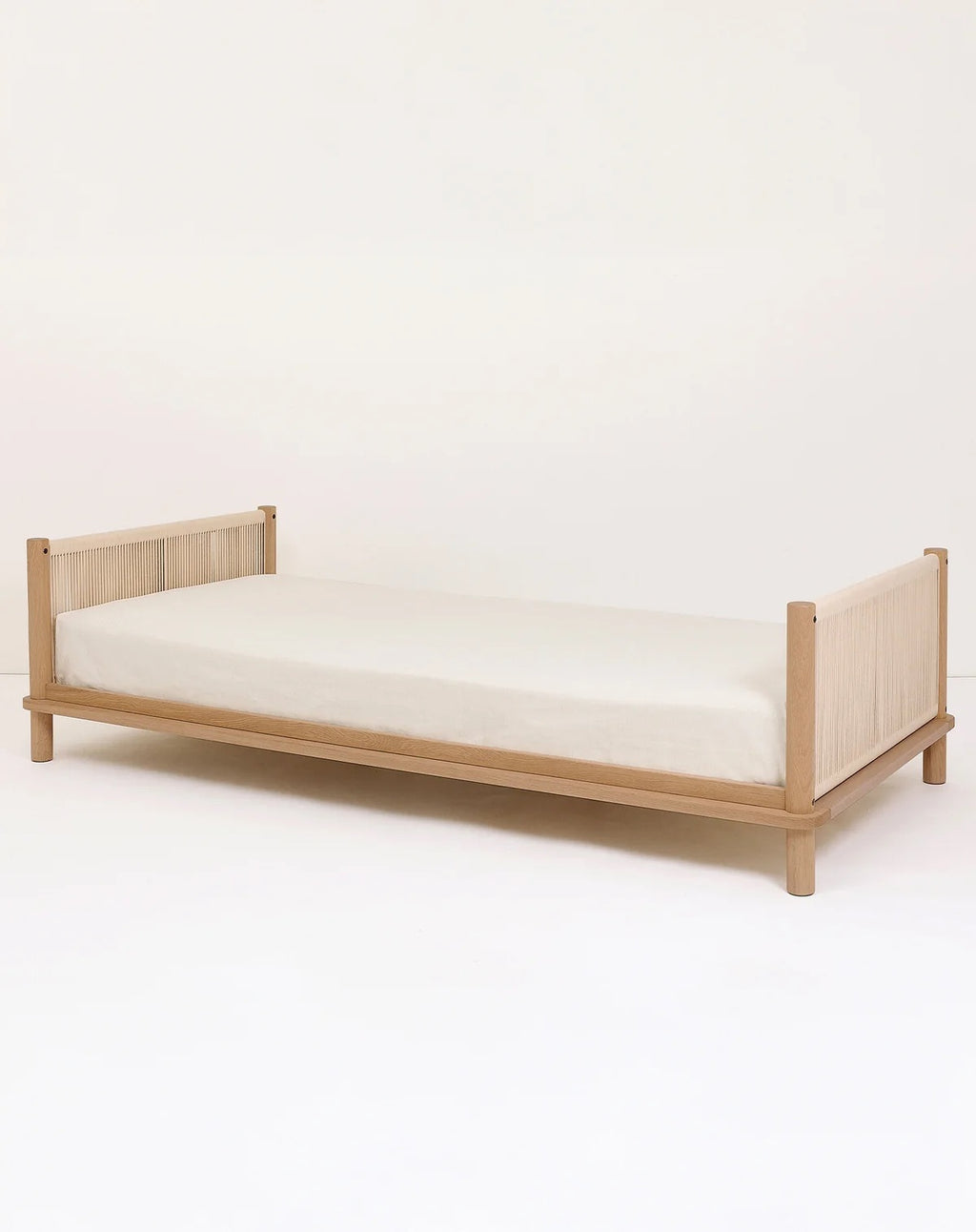 SINGLE BED SOLID OAK WOOD - LATITUDE