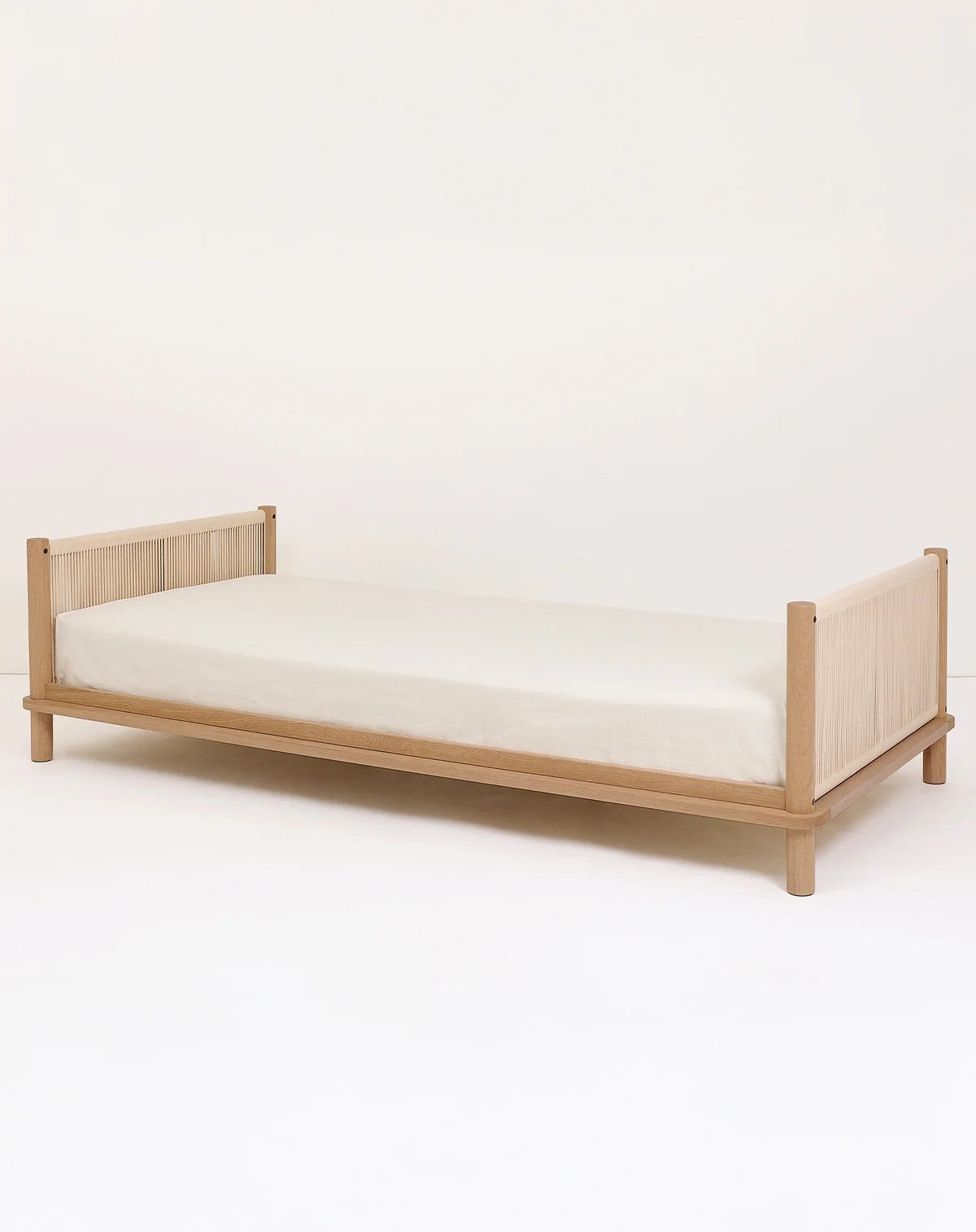 SINGLE BED SOLID OAK WOOD - LATITUDE