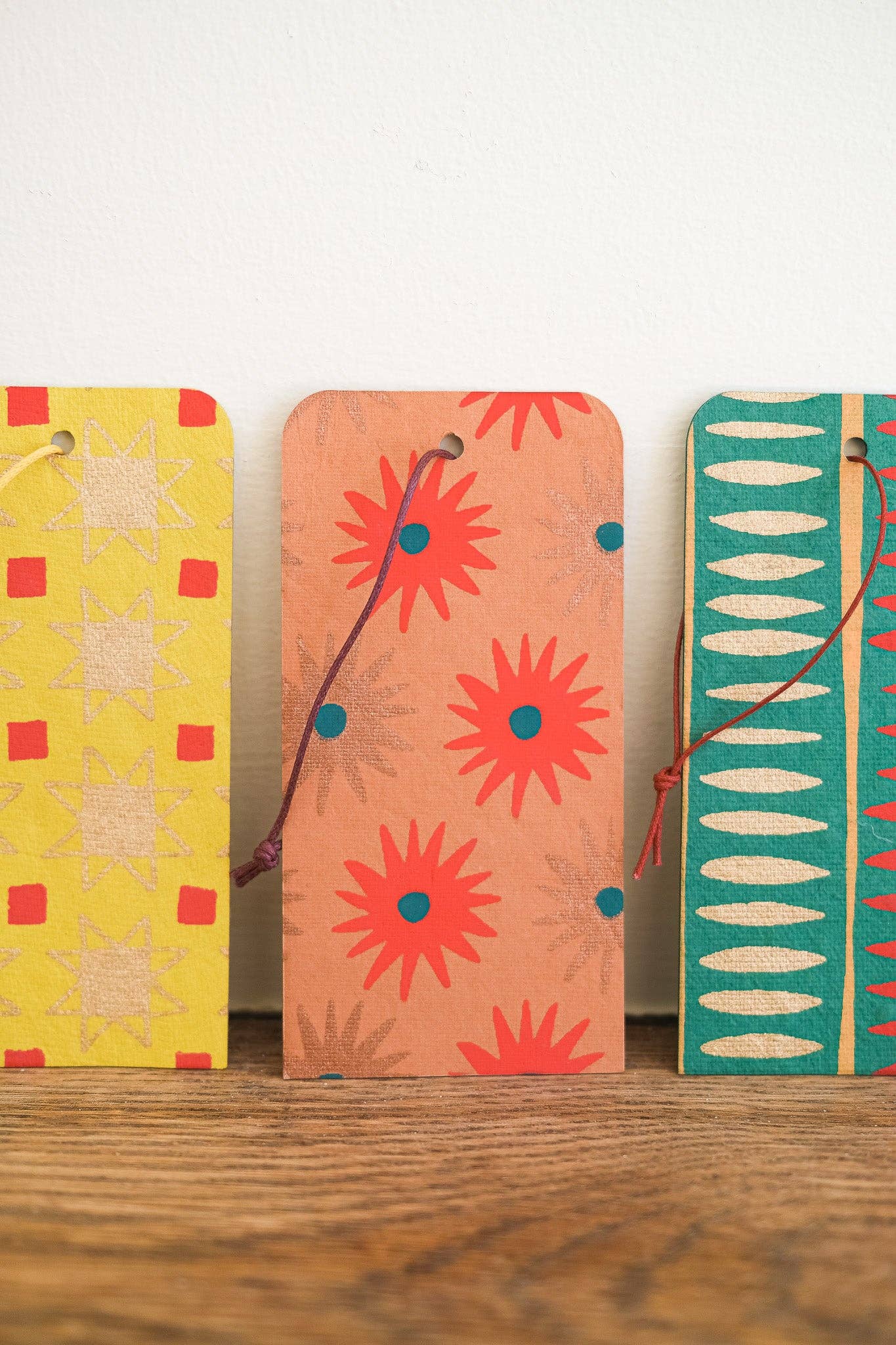 6 CHRISTMAS GIFT TAGS