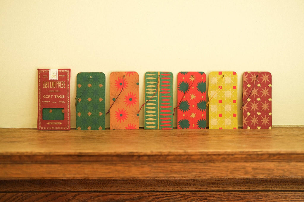 6 CHRISTMAS GIFT TAGS